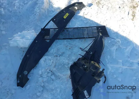 2013 Ford Explorer z USA, uszkodzony, nr VIN 1FM5K7B85DGA32530